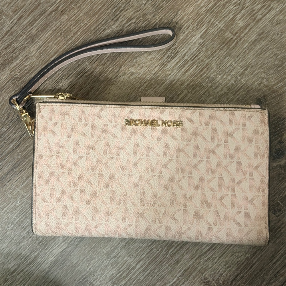 Michael Kors wallet